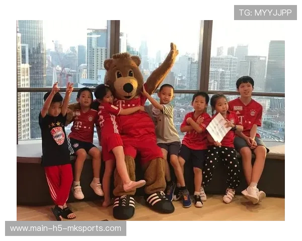 俱乐部组织社区赛，拉近与球迷的情感纽带