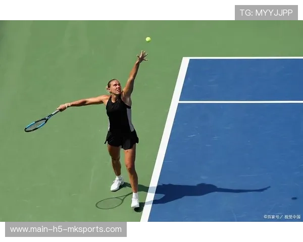 职业网球选手在关键分时选择发球落点的博弈心理